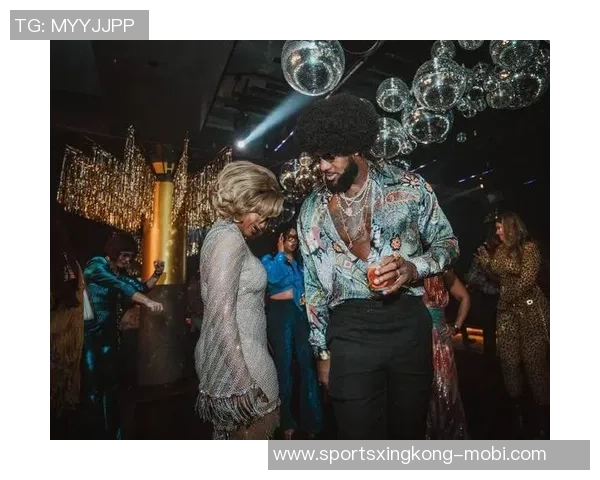 老詹生日之夜精彩回顾曾多次稳定20分以上单场狂砍48分接近三双表现 老詹生日之夜精彩回顾曾多次稳定20分以上单场狂砍48分接近三双表现