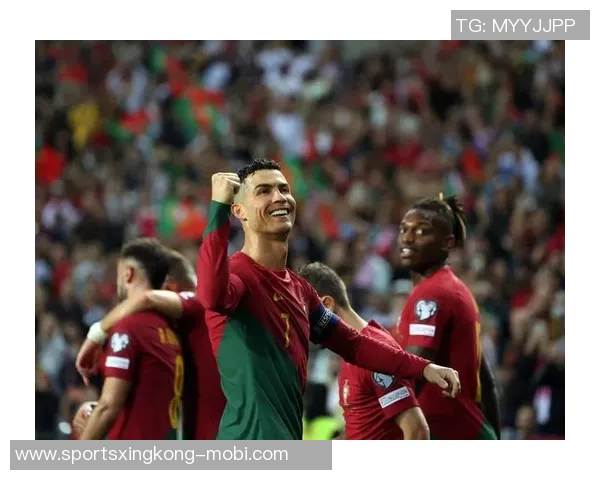 葡萄牙主帅回应C罗观战问题称此举不尊重球员应停止讨论